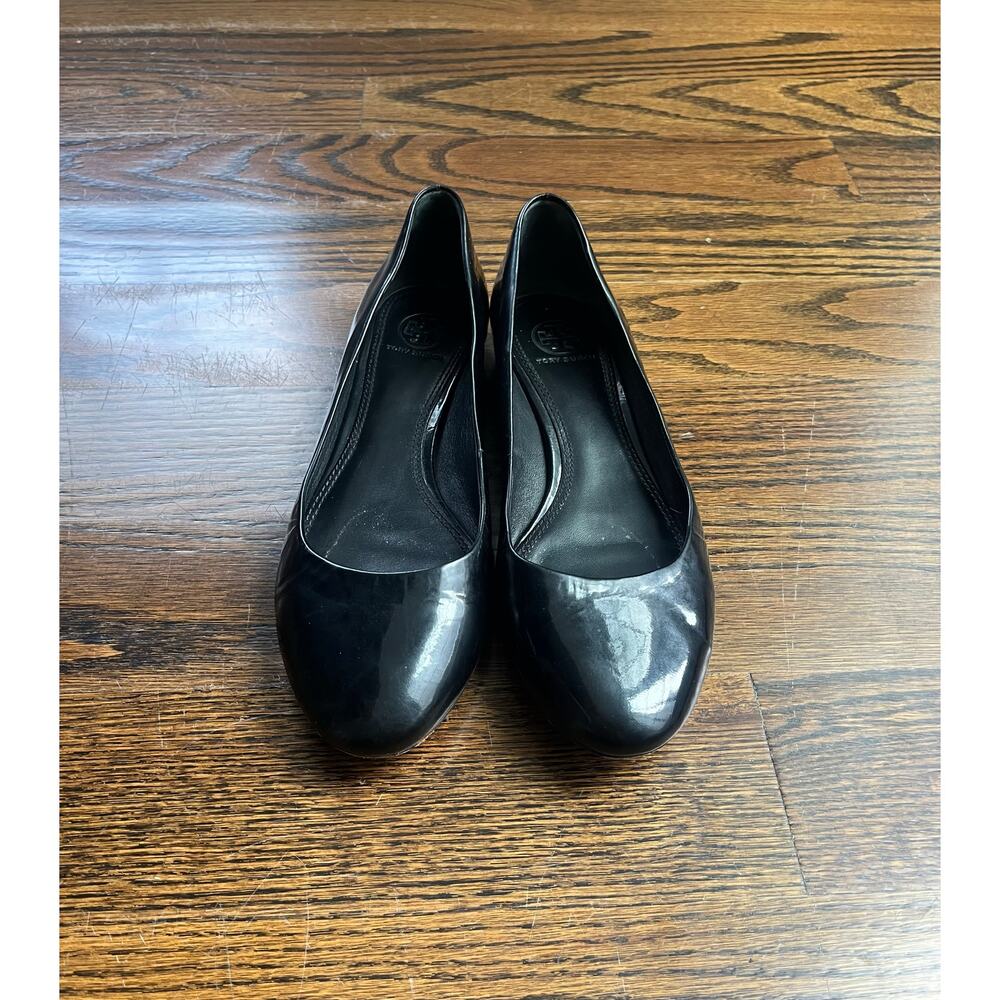 Tory Burch Is Women’s Black Patent Leather Flats Rhinestone Low Heel size 8.5 - Picture 2 of 8